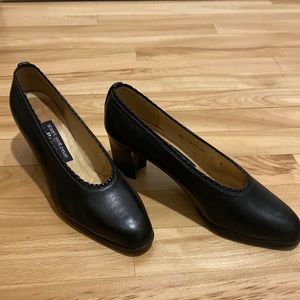 EUC Stuart Whitesman for Browns black leather high heels with braided detail